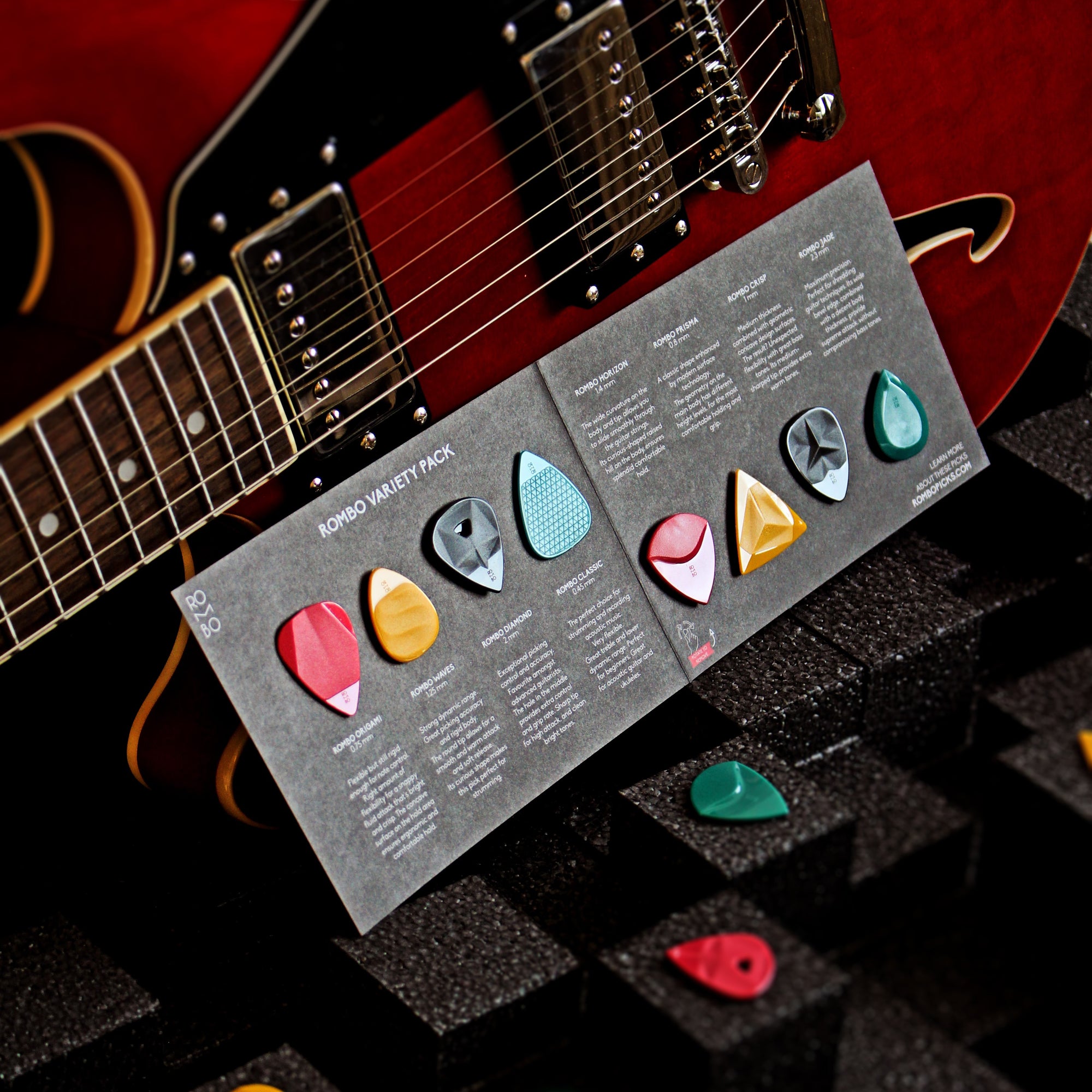 Guitar-pick-variety-pack-different-plectrums