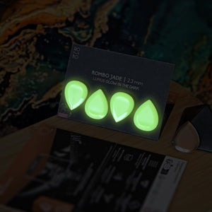 Guitar Pick Set Rombo Jade - Material Velvet Touch Lumus (4 Guitar Picks) - 2.3 mm - ROMBO