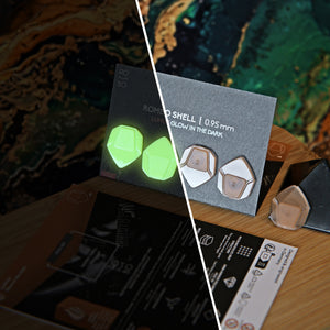 Guitar Pick Set Shell (4 Guitar Picks) in the material Velvet Touch Lumus. Warmer tones, glow in the dark, and hand-polished in Germany.
