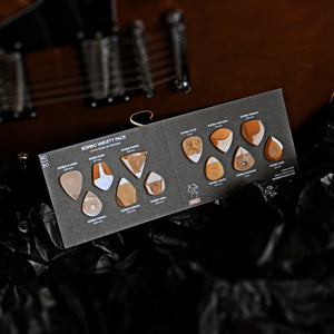 Guitar Pick Set Variety Pack Rombo (4 Guitar Picks) in the material Velvet Touch Lumus. Warmer tones, glow in the dark, and hand-polished in Germany.