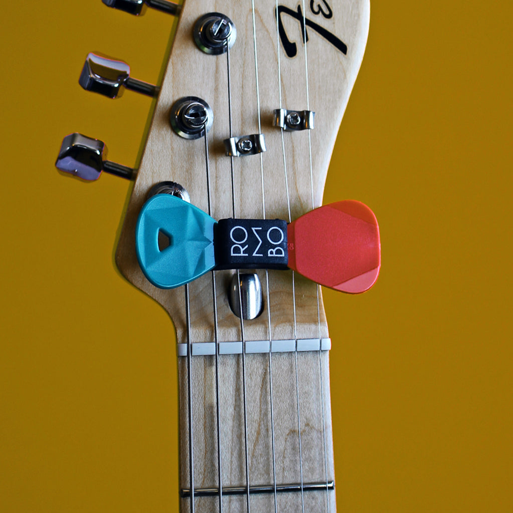 guitar-pick-holder