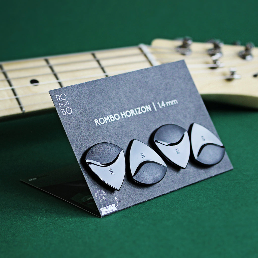 guitar-pick-set-rombopicks-horizon-black-warm-mellow-tones