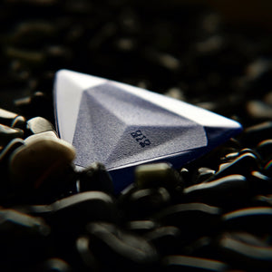 guitar-pick-triangle-medium-size-nylon-handmade-brighttones_1