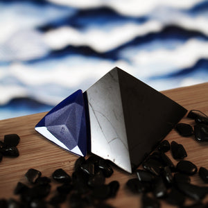 guitar-pick-triangle-medium-size-nylon-handmade-brighttones_1