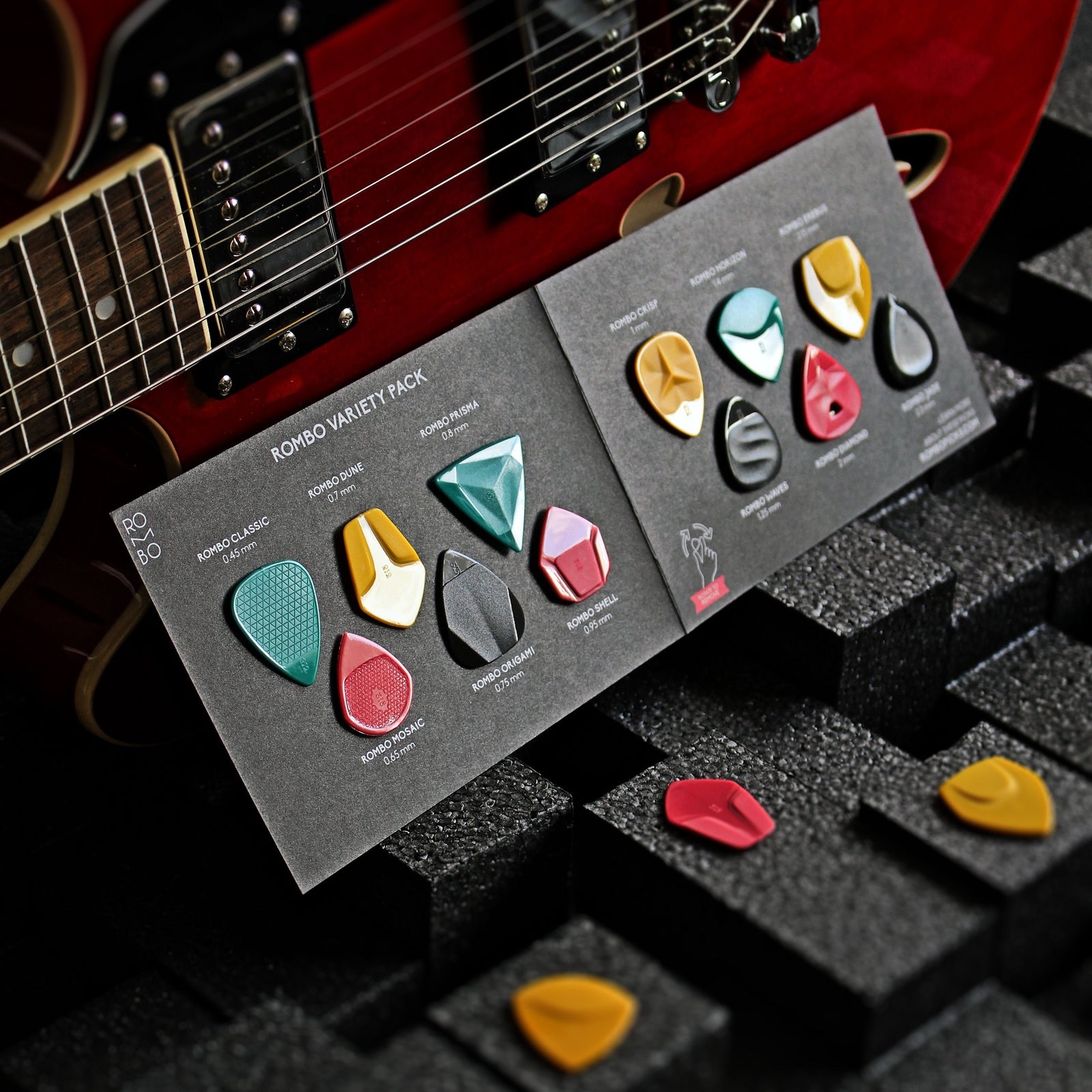 guitar-pick-variety-pack-mix-rombopicks-different-thickness-colored