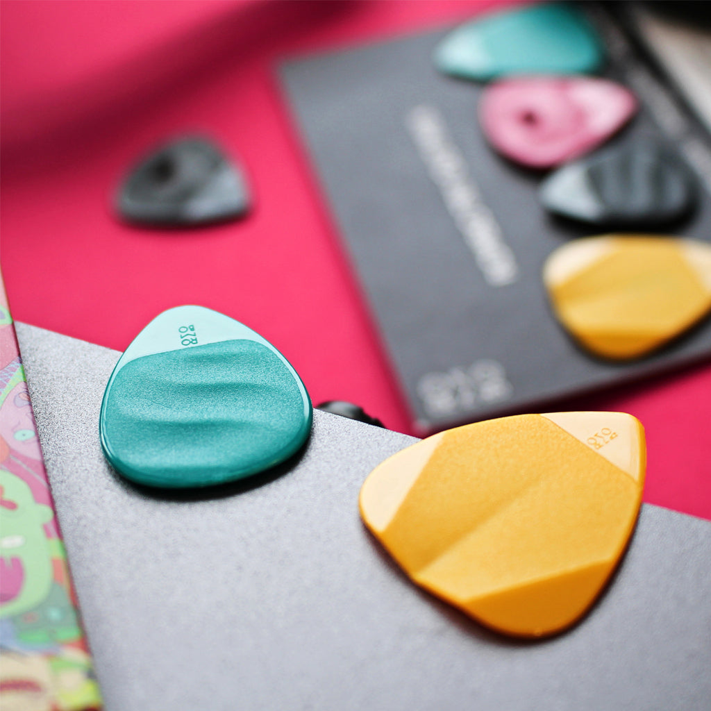 guitar-picks-rombopicks-electric-guitar