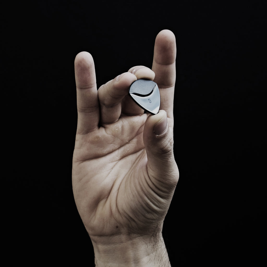 thick-guitar-pick-2mm-rombopicks