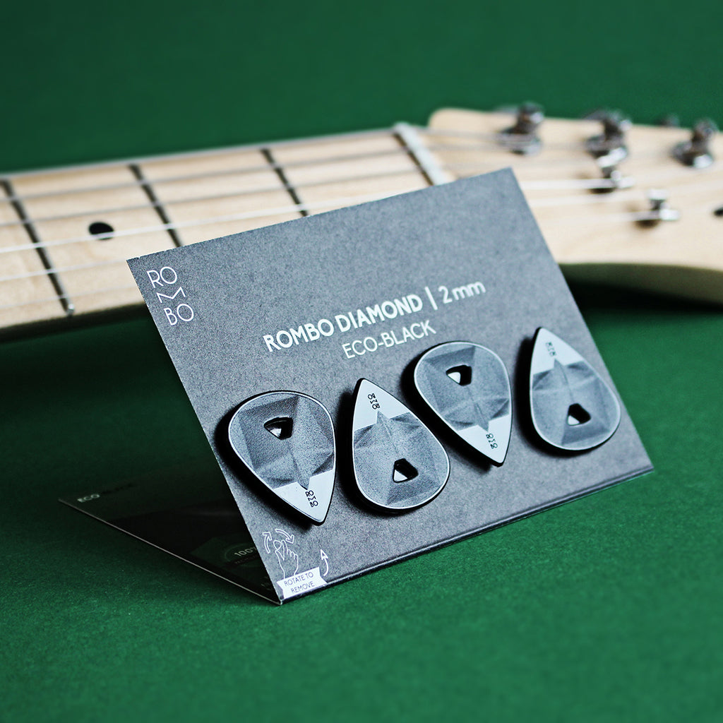 guitar-pick-set-rombopicks-Diamond-eco-black-recycled-plastic