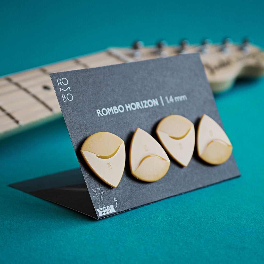 guitar-pick-thick-rombo-horizon-yellow