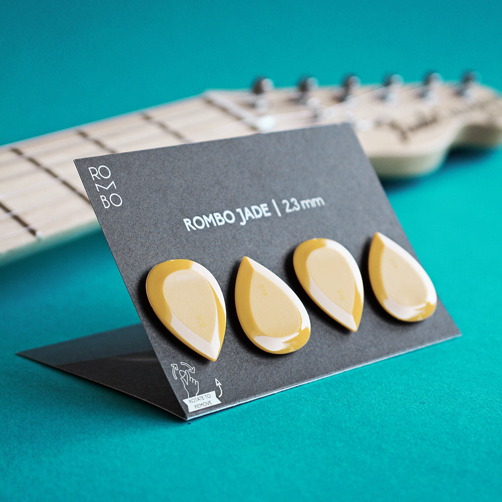 guitar-pick-set-rombopicks-jade-yellow