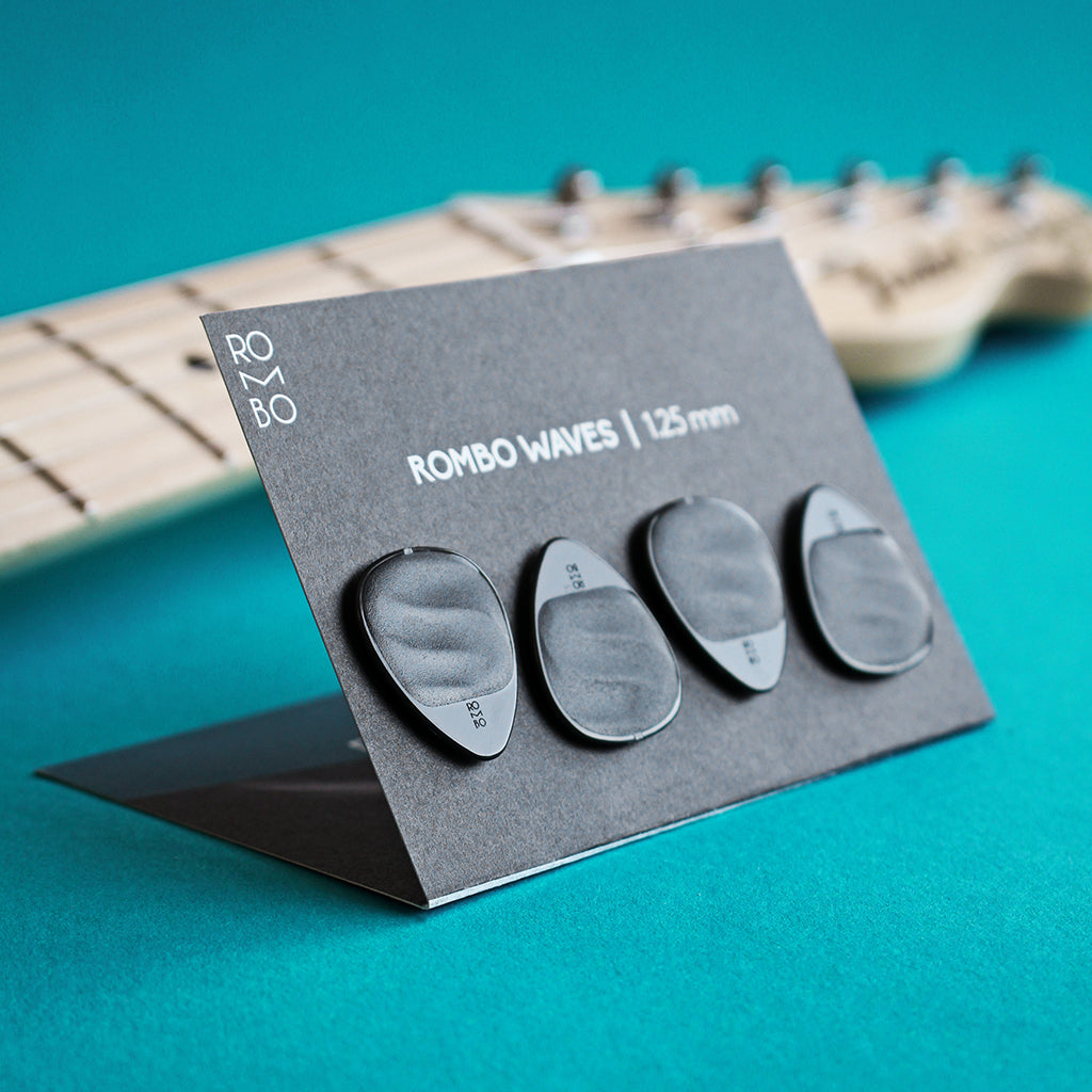 guitar pick set rombopicks waves coloured