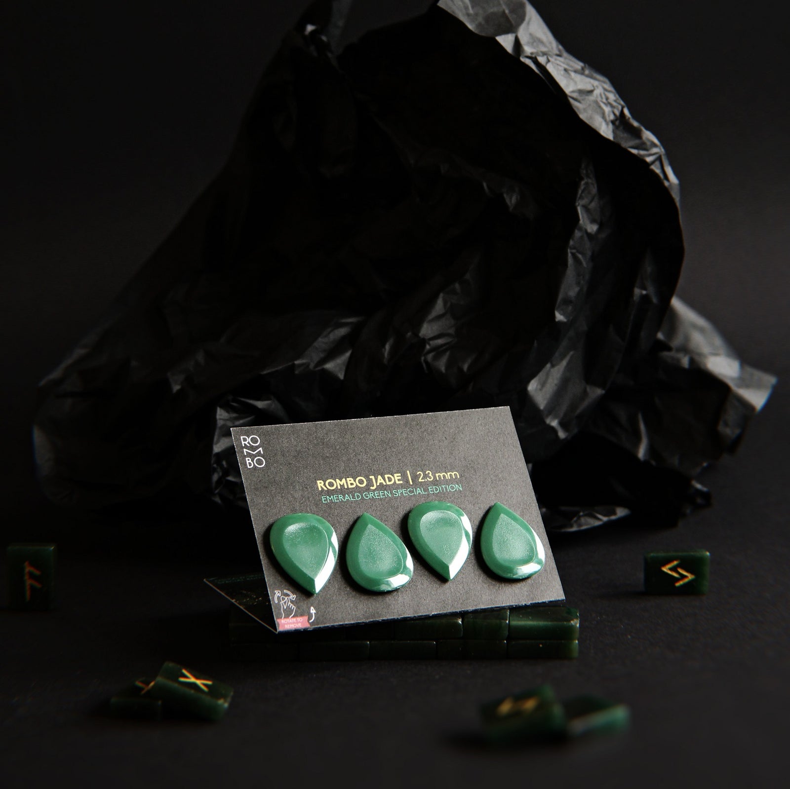 guitar-pick-thick-heavy-rombopicks